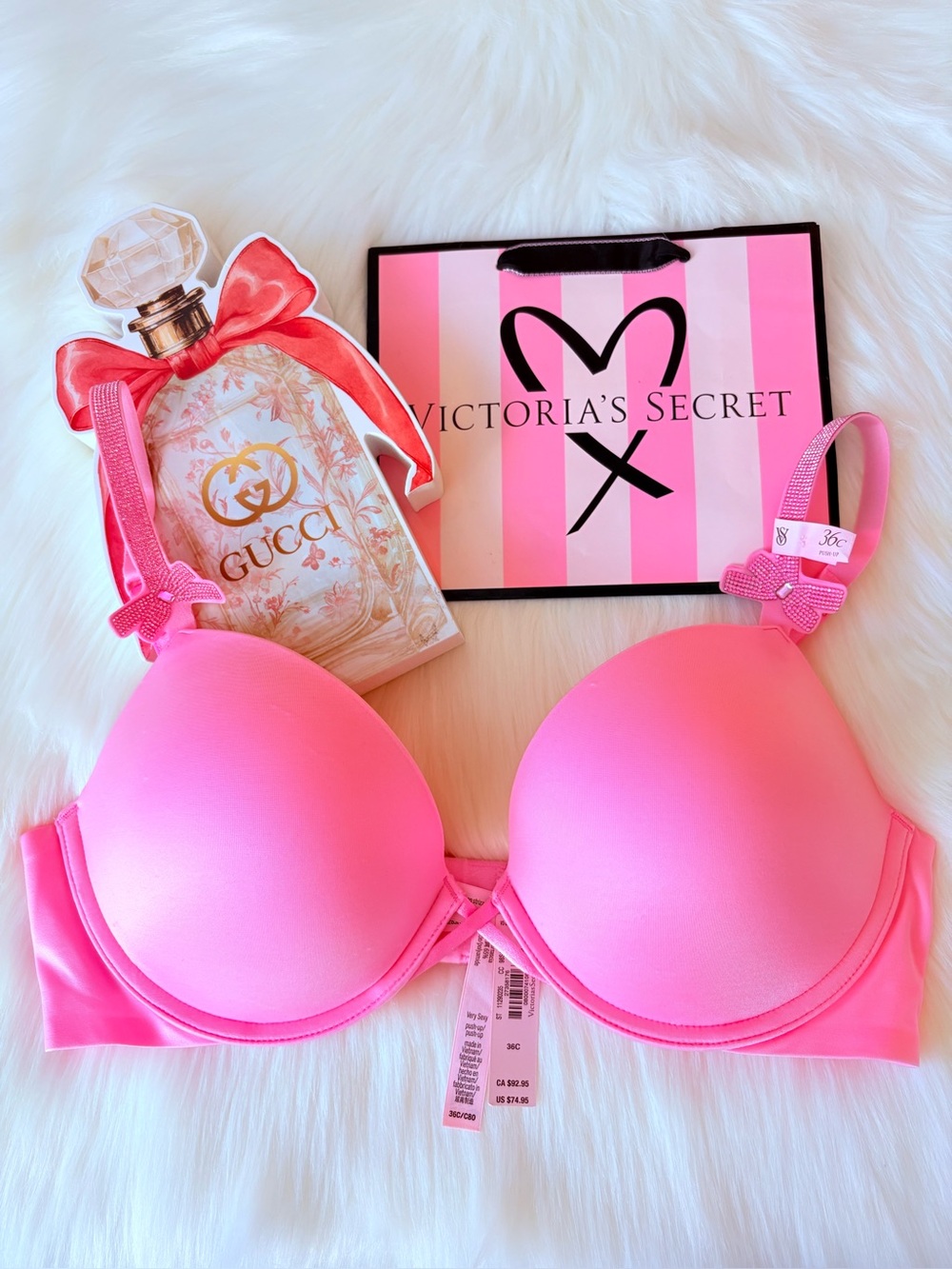 🩷🩷Victoria’s secret shine strap bra (36C)🩷🩷